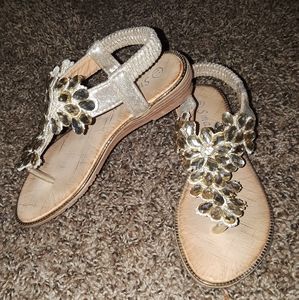 Girls sandals